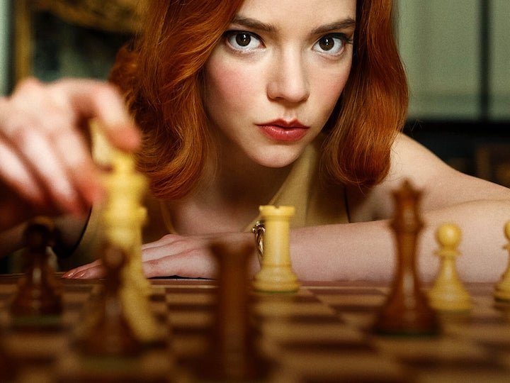Recensione La Regina degli Scacchi – Gli scacchi sono sexy